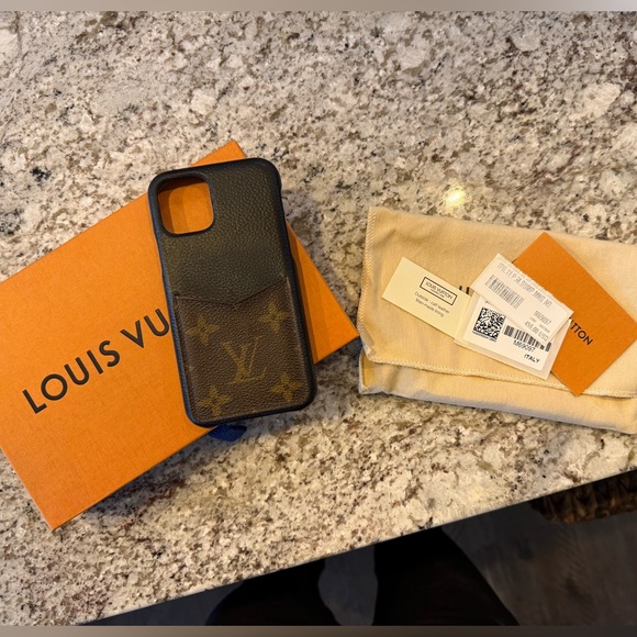 Louis Vuitton phone case iPhone 11 Pro. Purchased new in Las Vegas, 9/2020 - Picture 4 of 5